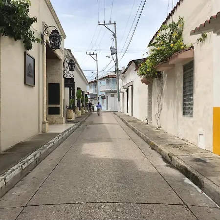 Casa 39-37 *