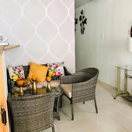Casa 39-37 *